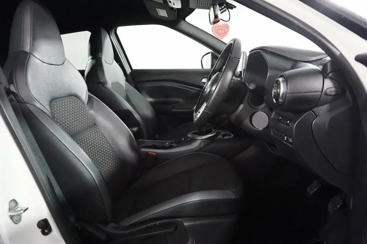 2024-nissan-juke-10-dig-t-n-connecta-big-8