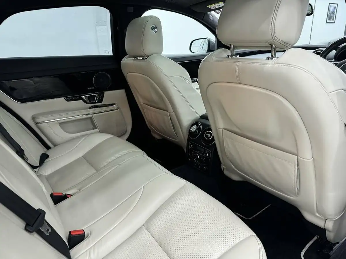 2016-jaguar-xj-series-30td-xj-r-sport-30tdv6-296bhp-big-20