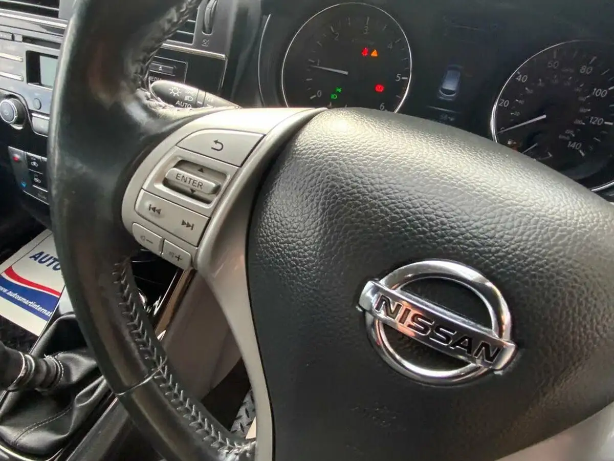 2015-nissan-pulsar-15dci-acenta-big-12