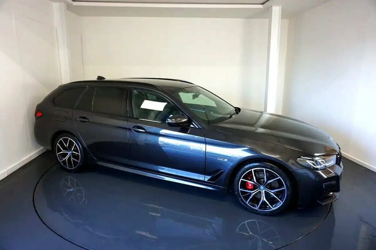 2022-bmw-5-series-20-530e-m-sport-touring-5d-big-14