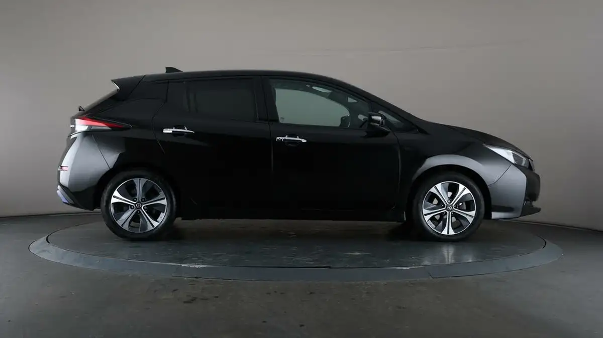 2021-nissan-leaf-e-n-connecta-big-60