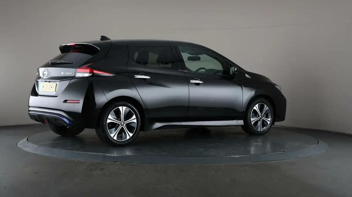 2021-nissan-leaf-e-n-connecta-big-64