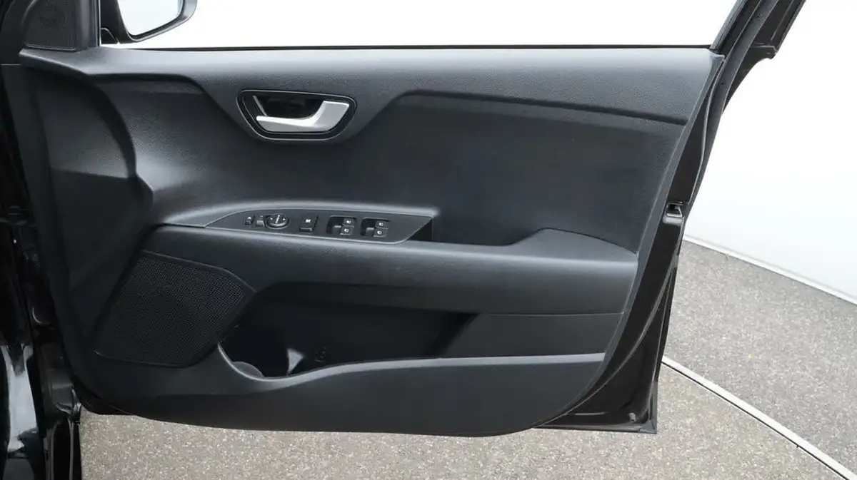 2022-kia-rio-12-dpi-2-big-15