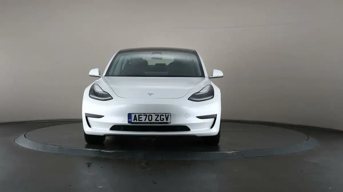 2020-tesla-model-3-e-standard-plus-big-2