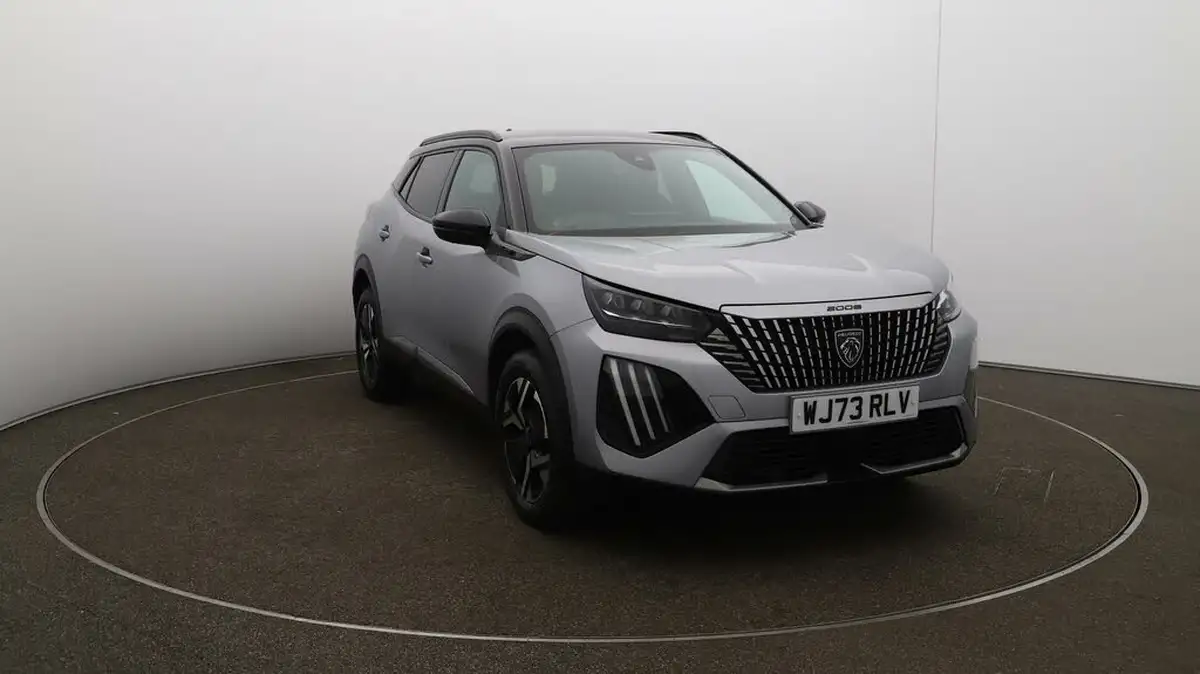 2023-peugeot-2008-suv-big-43