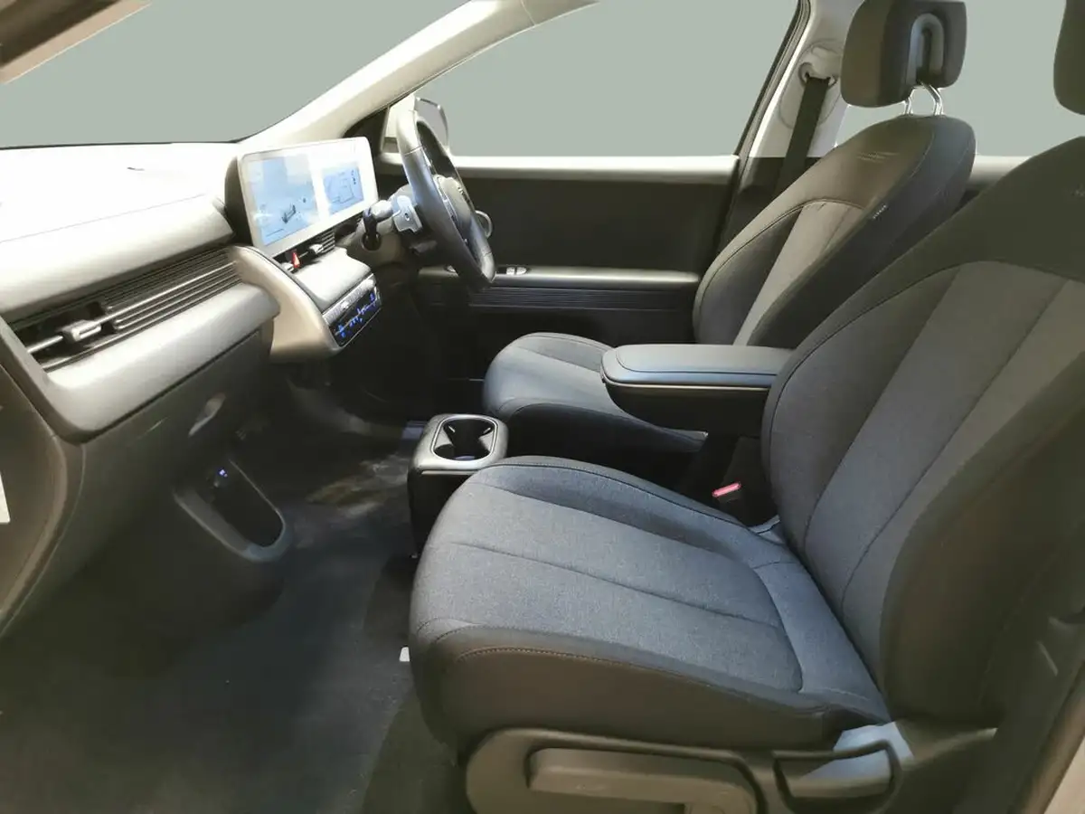 2022-hyundai-ioniq-5-e-se-connect-big-1