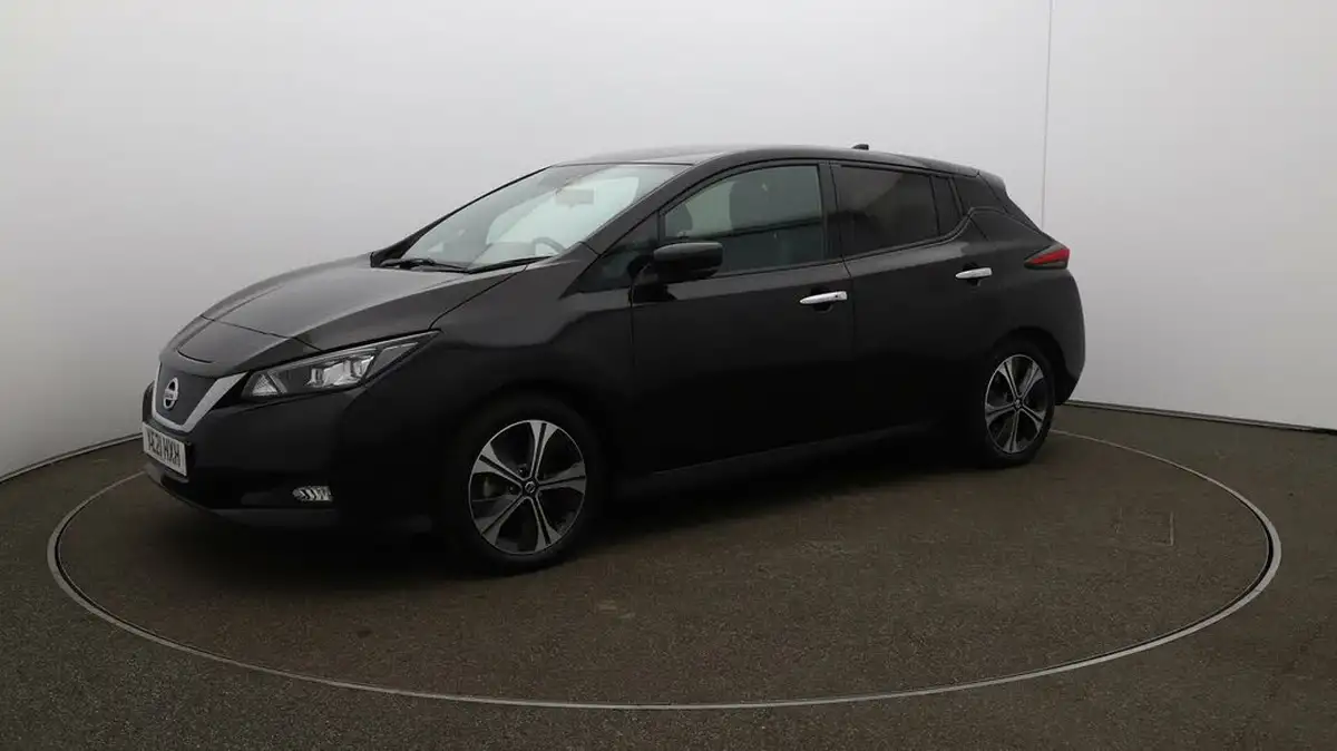 2021-nissan-leaf-e-tekna-big-60