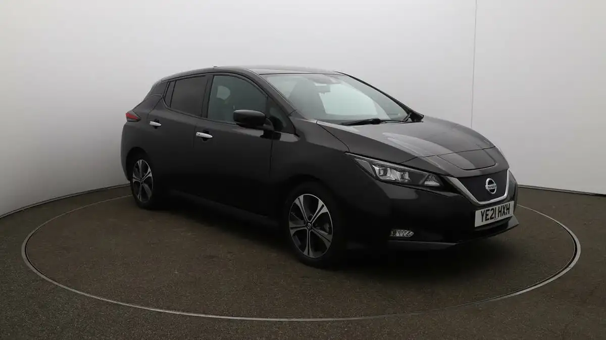 2021-nissan-leaf-e-tekna-big-36