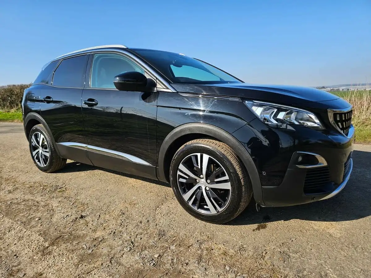 2019-peugeot-3008-suv-12-puretech-allure-big-0