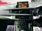2011-lexus-ct-200h-18-se-l-small-18