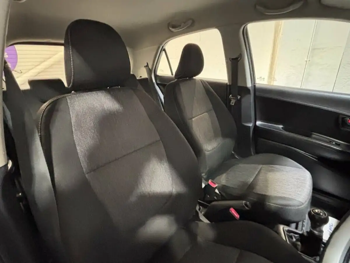 2012-kia-picanto-10-picanto-1-5d-big-11