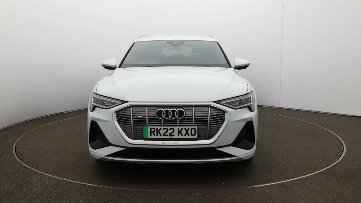2022-audi-e-tron-50e-s-line-station-wagon-big-38