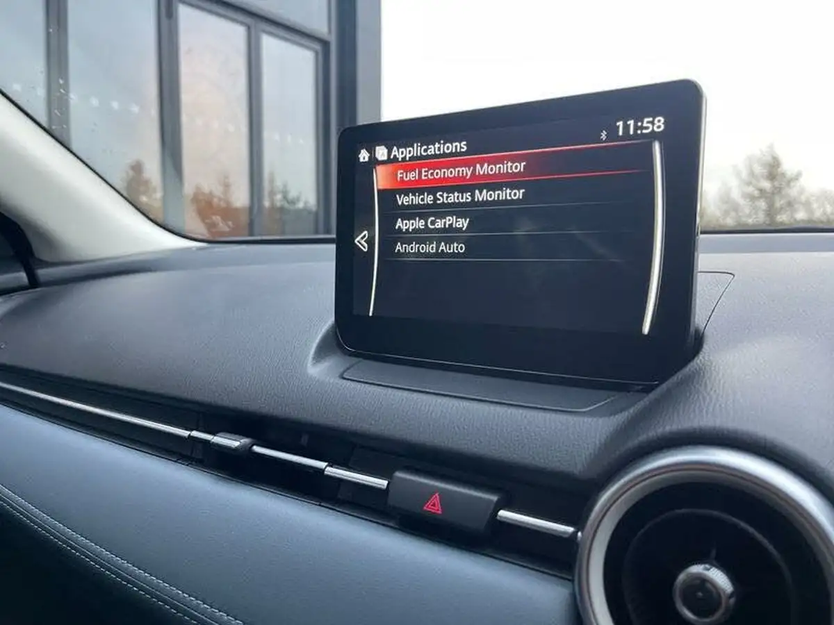 2022-mazda-mazda2-15-e-skyactiv-g-gt-sport-tech-big-23