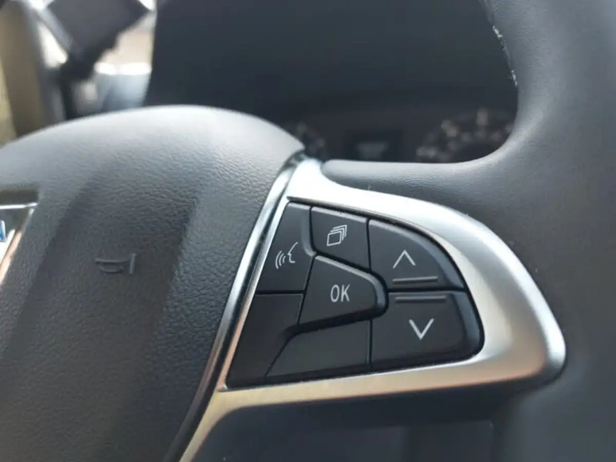 2022-dacia-sandero-stepway-10-tce-comfort-90bhp-big-16