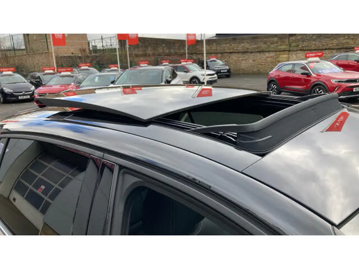 2023-vauxhall-astra-16-ultimate-hatchback-big-25