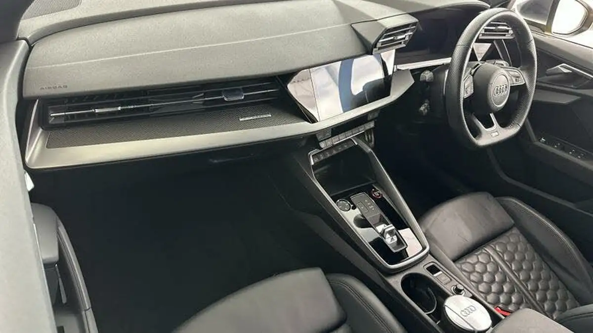 2023-audi-rs3-25-tfsi-sportback-5d-big-3