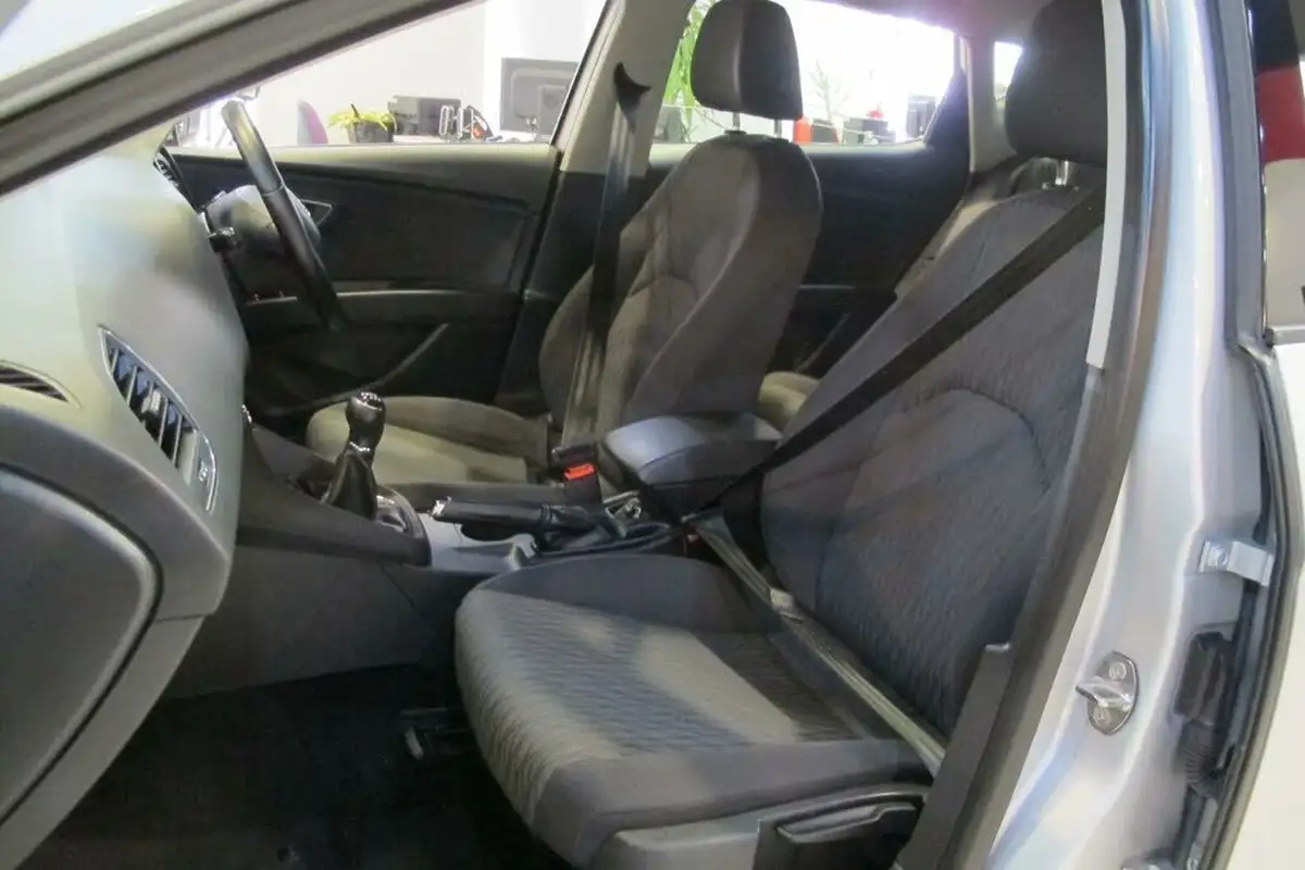 2015-seat-leon-16tdi-se-tech-pack-110ps-hatchback-5d-big-39