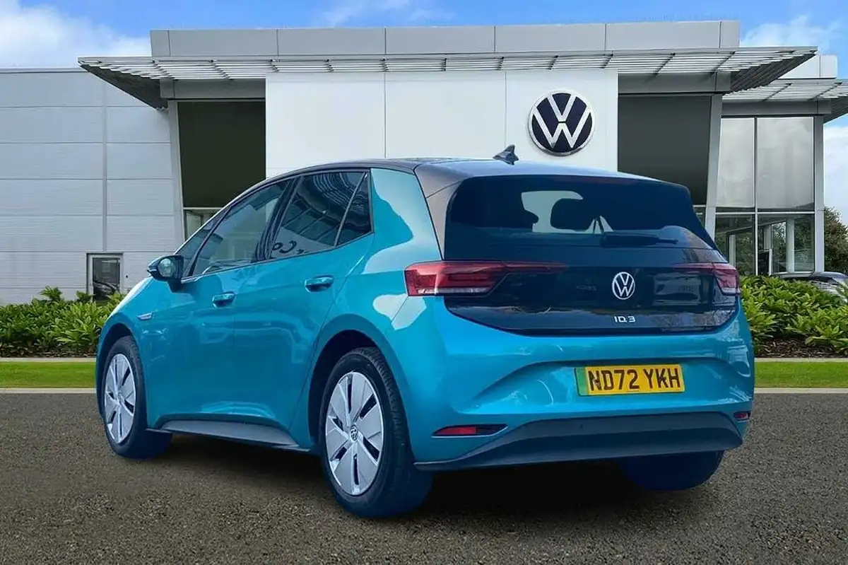 2022-volkswagen-id3-e-life-145ps-58kwh-pro-big-2