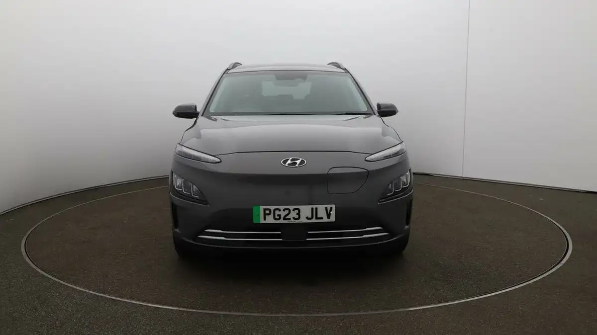 2023-hyundai-kona-e-premium-136ps-39kwh-big-2