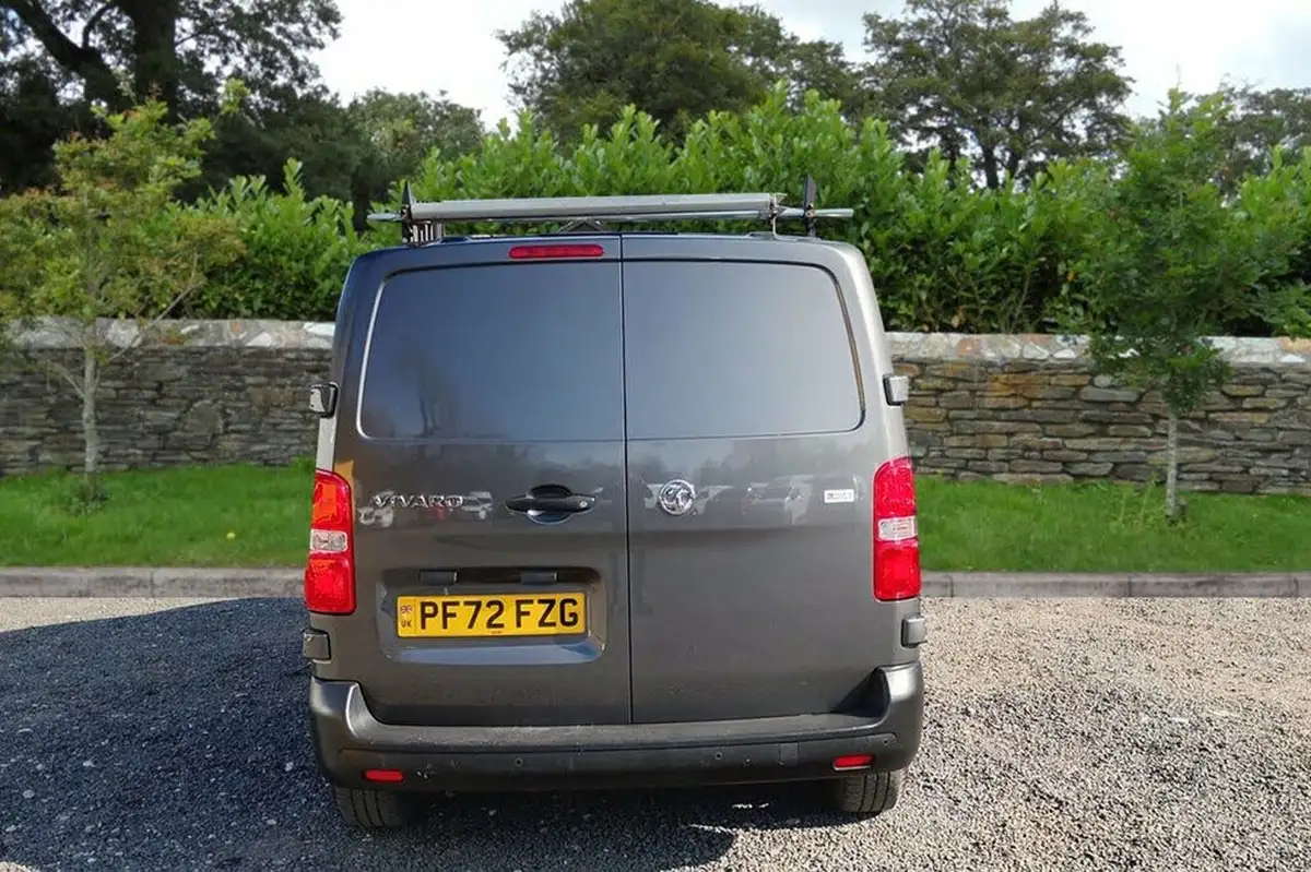 2022-vauxhall-vivaro-15td-2900-l1h1-dynamic-big-15