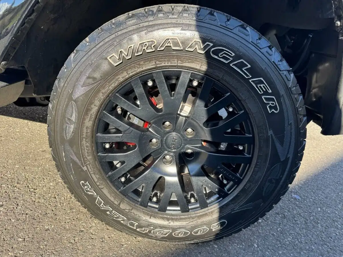2013-jeep-wrangler-28crd-sahara-5d-auto-big-39