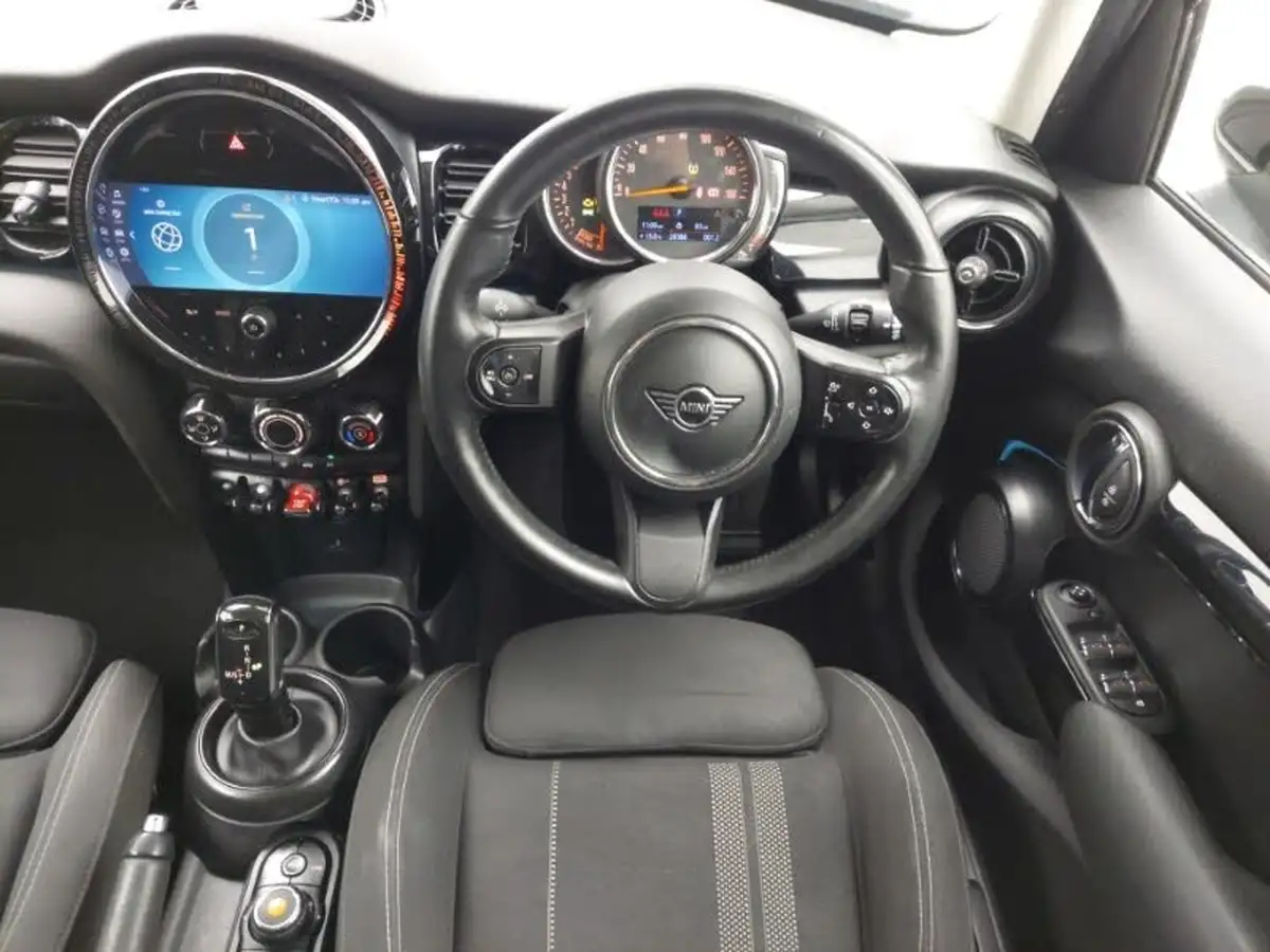 2021-mini-cooper-20-cooper-s-classic-hatchback-5d-auto-big-6
