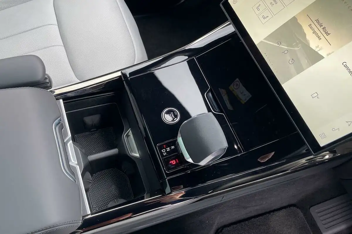 2024-land-rover-range-rover-sport-30-p460e-autobiography-big-17