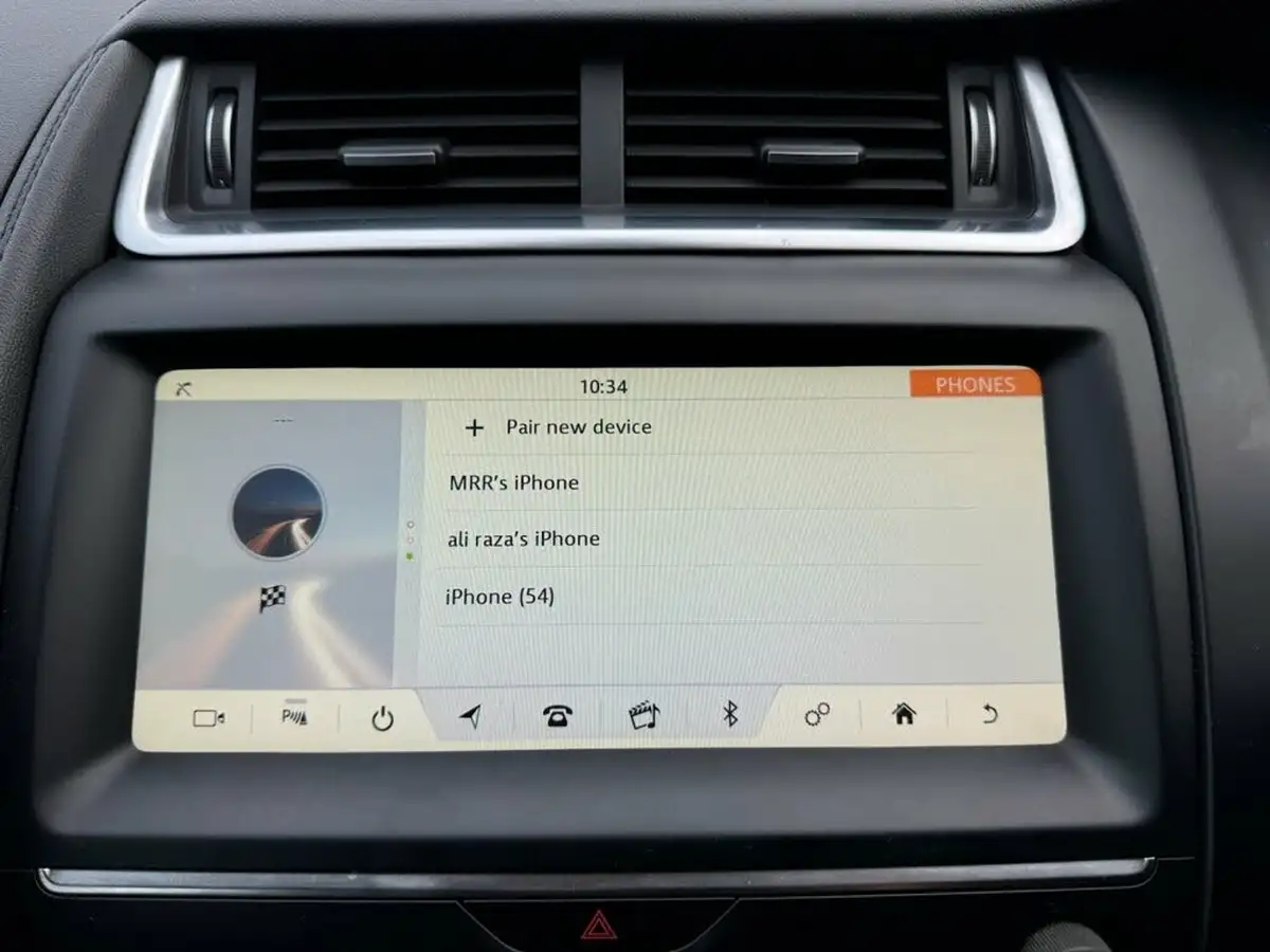 2018-jaguar-e-pace-20-i4-s-big-25