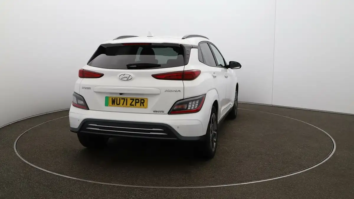 2021-hyundai-kona-e-ultimate-big-55