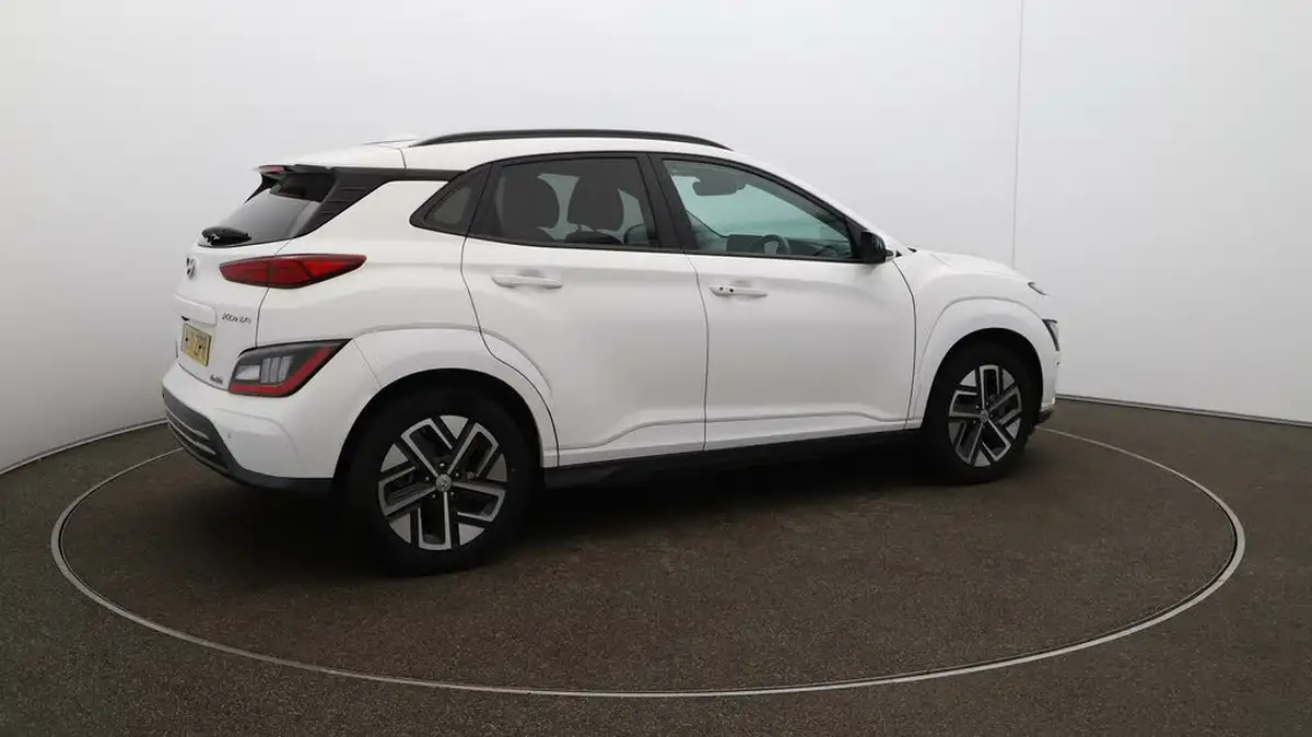 2021-hyundai-kona-e-ultimate-big-51