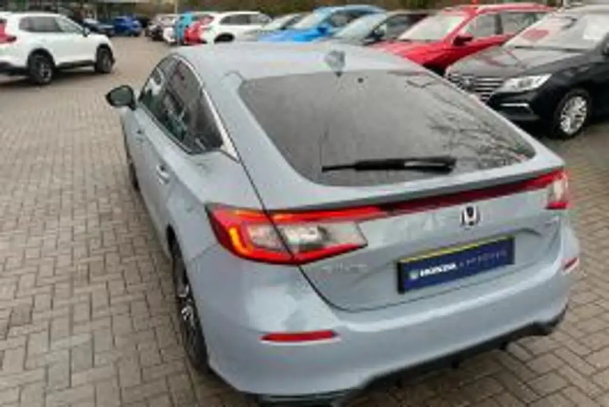2024-honda-civic-20-i-mmd-elegance-big-36