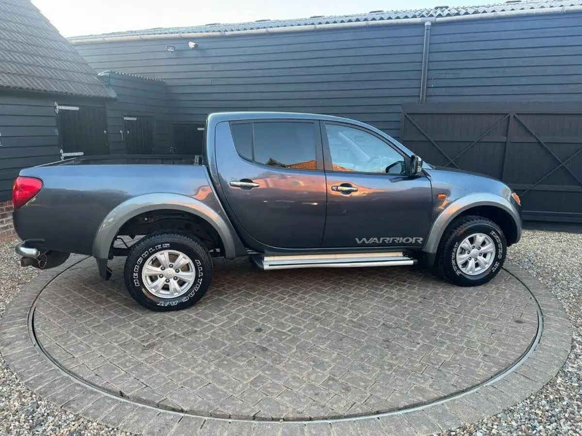 2008-mitsubishi-l200-25td-warrior-double-pickup-big-6