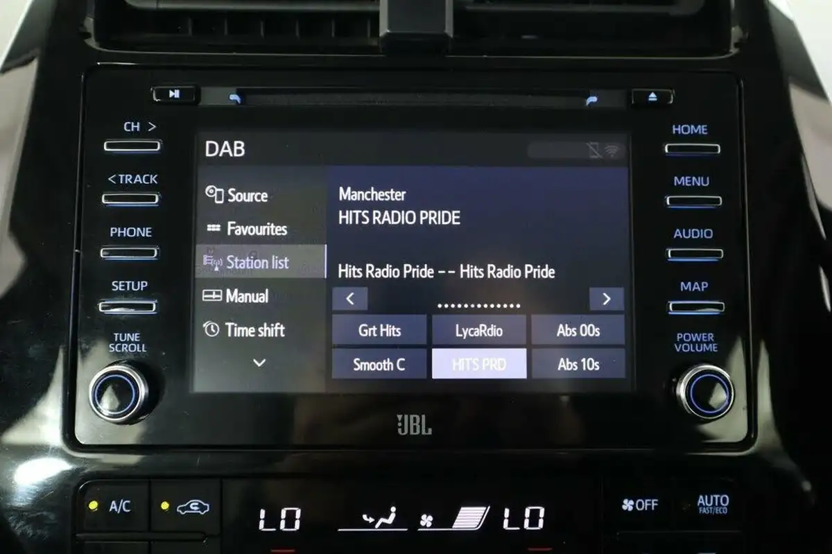 2021-toyota-prius-18-vvt-i-excel-cvt-big-42