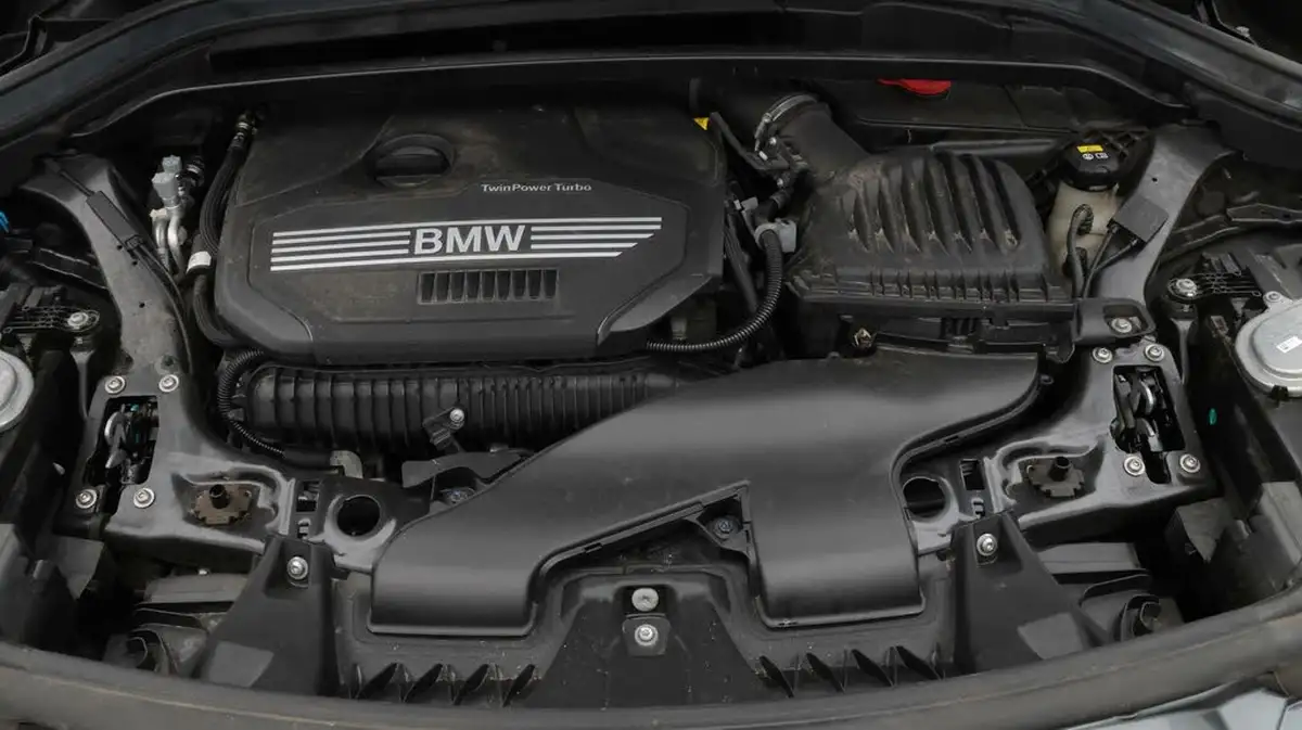 2021-bmw-x1-20-xdrive20i-xline-big-19