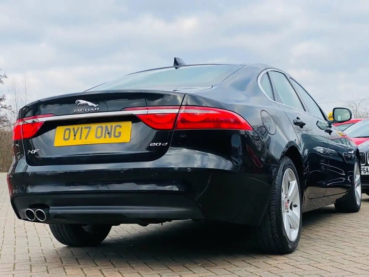 2017-jaguar-xf-20td-portfolio-180ps-saloon-4d-1999cc-auto-big-16