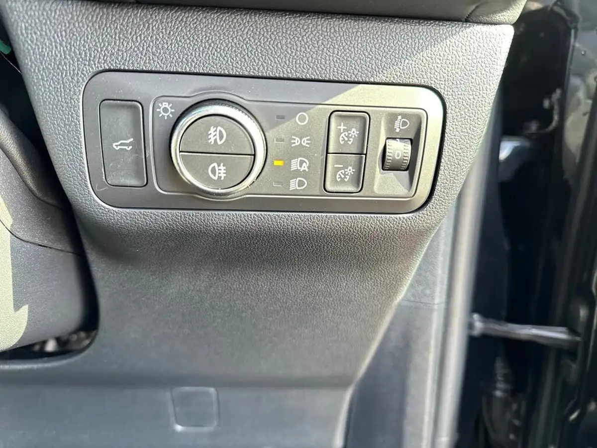 2024-ford-kuga-25t-vignale-190ps-fhev-big-22