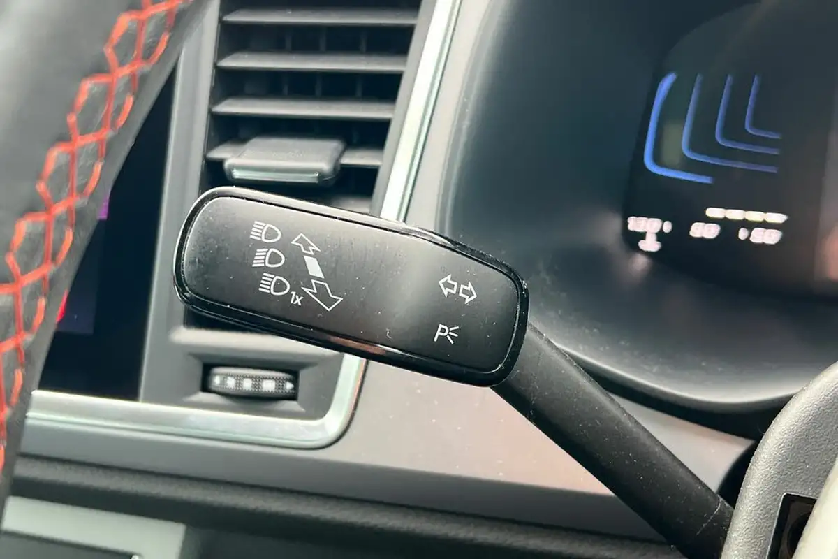 2023-seat-ateca-15-ecotsi-fr-dsg-big-24