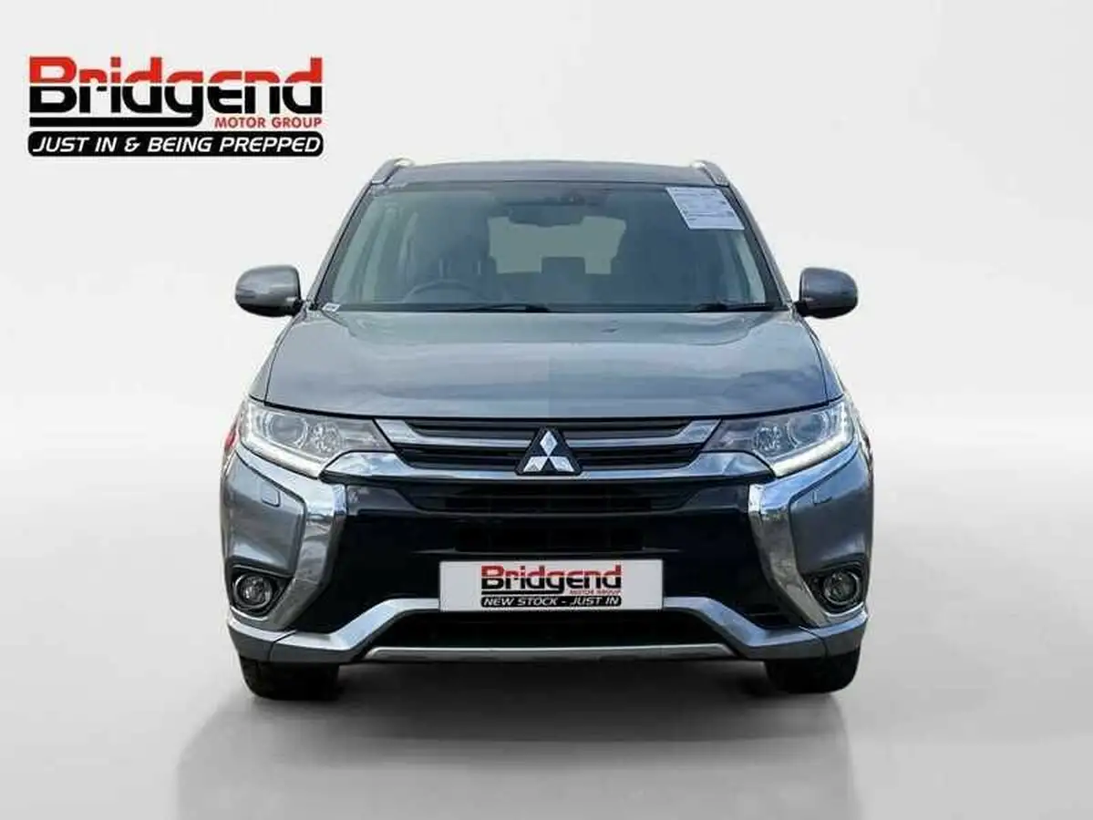 2018-mitsubishi-outlander-20-juro-phev-big-1