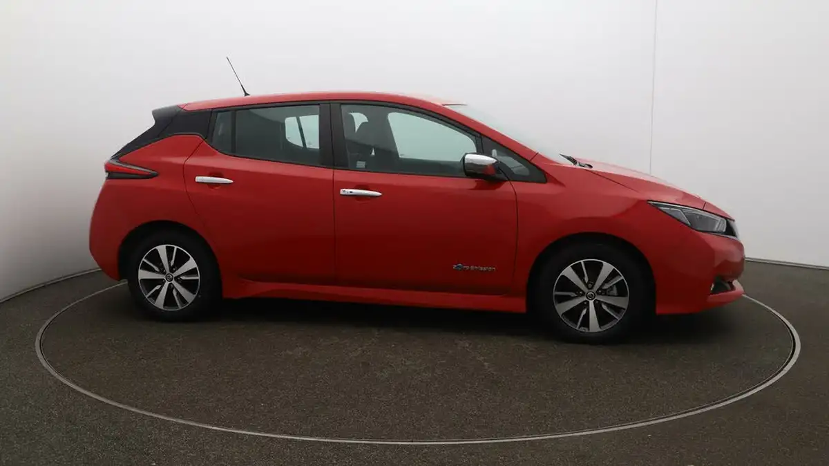 2019-nissan-leaf-e-acenta-big-48