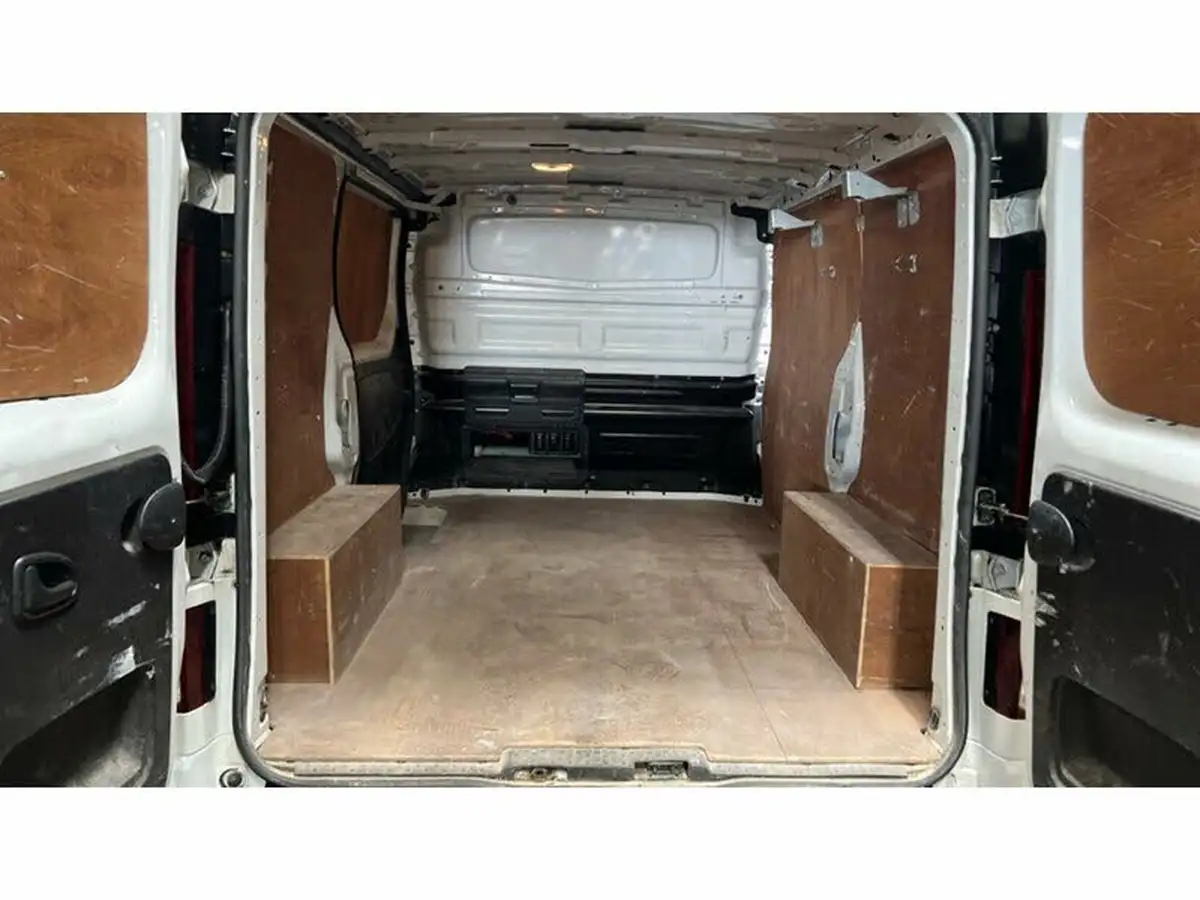 2019-vauxhall-vivaro-16cdti-sportive-2700-l1h1-120pseu6-big-4