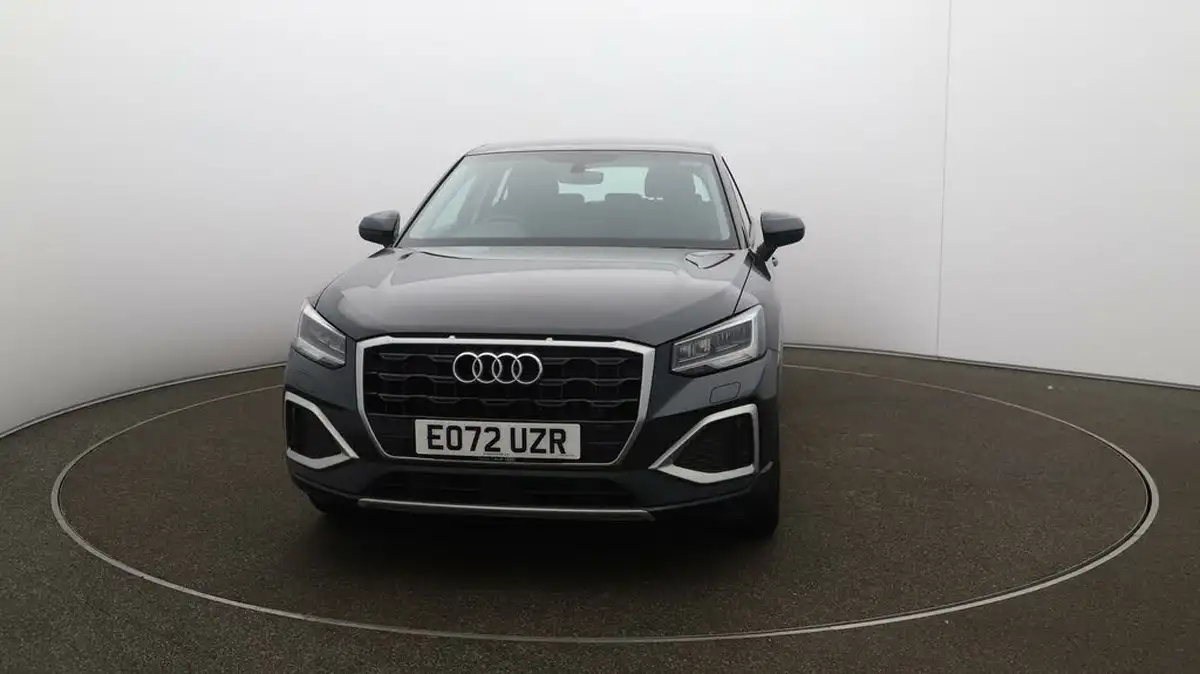 2022-audi-q2-10-30-tfsi-sport-big-30