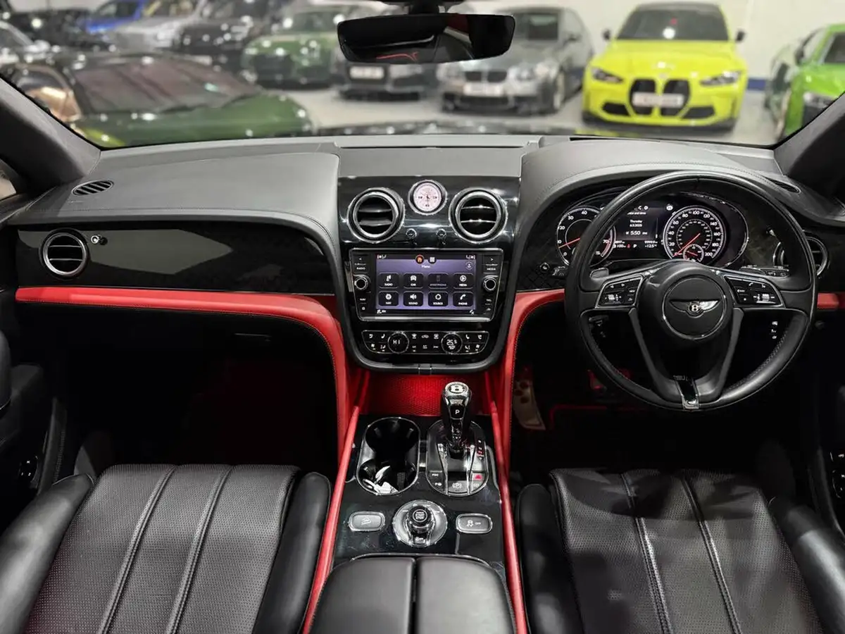 2019-bentley-bentayga-40-v8-big-18