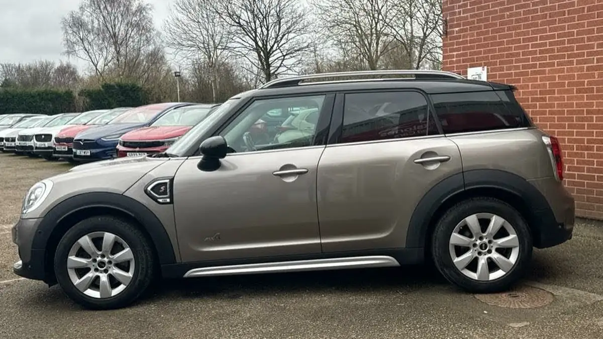 2017-mini-countryman-20-cooper-s-ss-all4-auto-big-16