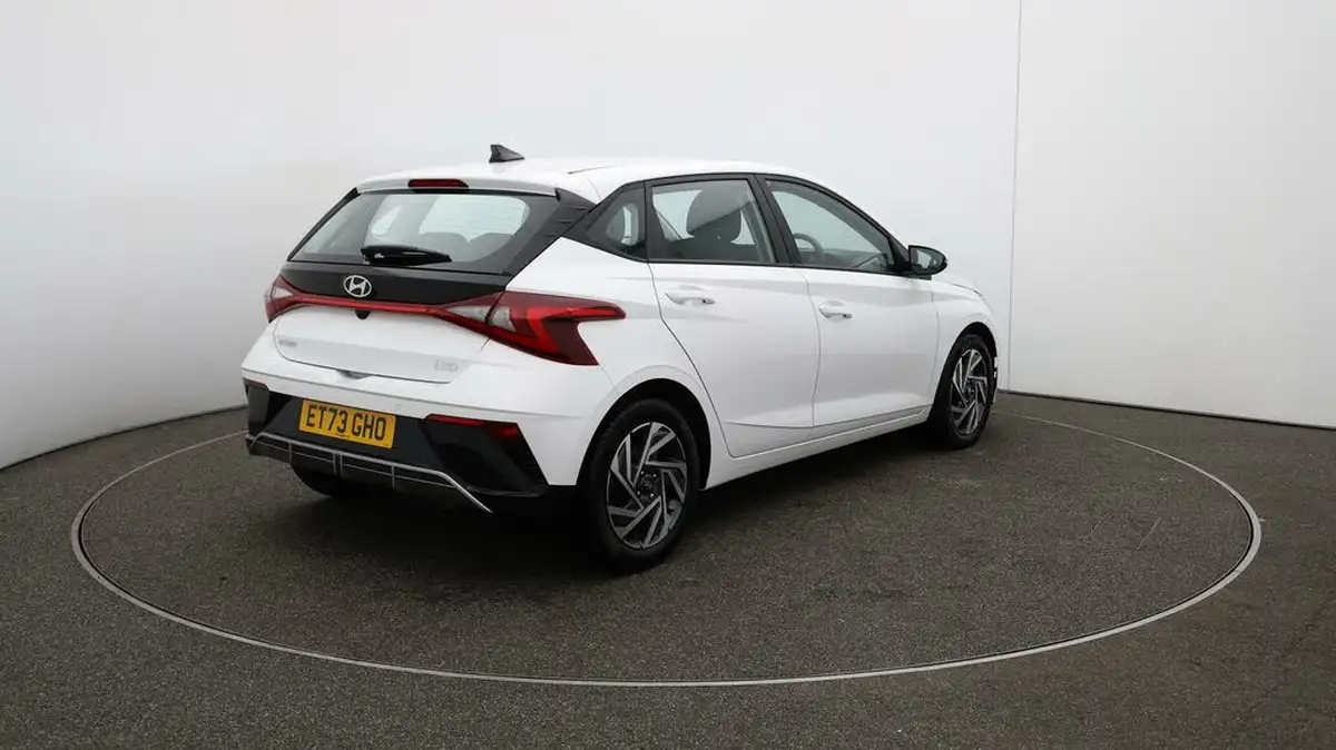 2024-hyundai-i20-10-t-gdi-advance-big-46