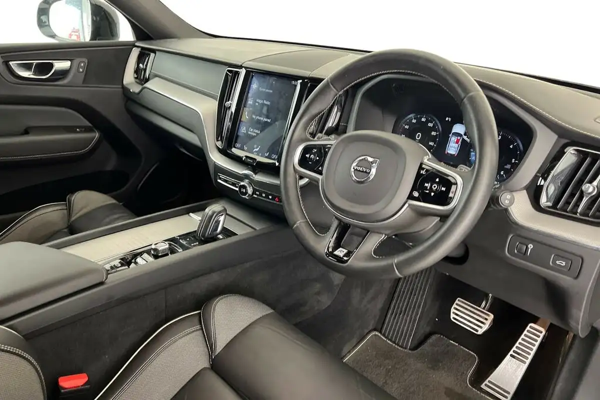 2019-volvo-xc60-20td-b5-r-design-pro-big-9
