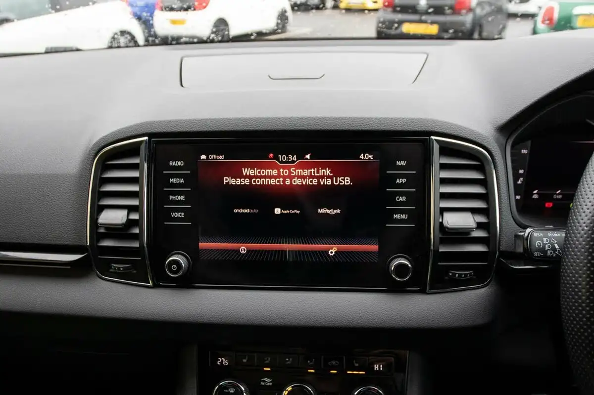 2019-skoda-karoq-20-tsi-sportline-big-26
