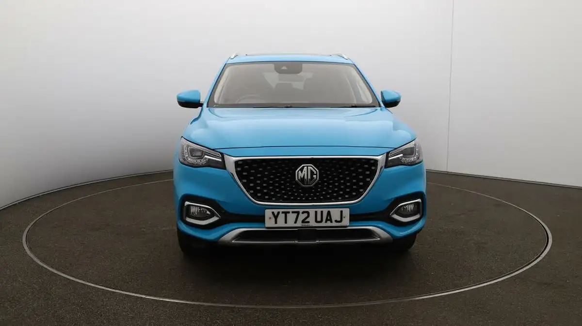 2022-mg-hs-15t-gdi-exclusive-162ps-big-40