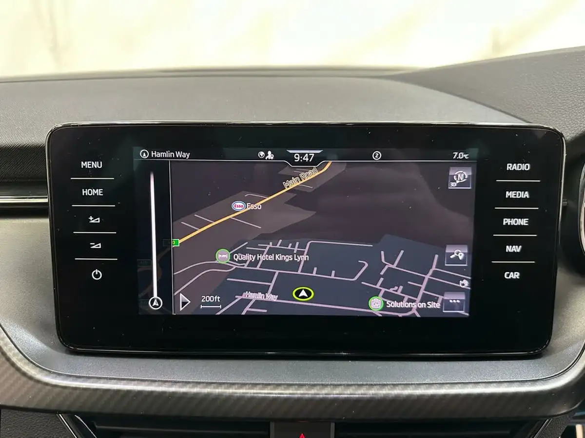 2021-skoda-kamiq-10-tsi-monte-carlo-109ps-dsg-big-22