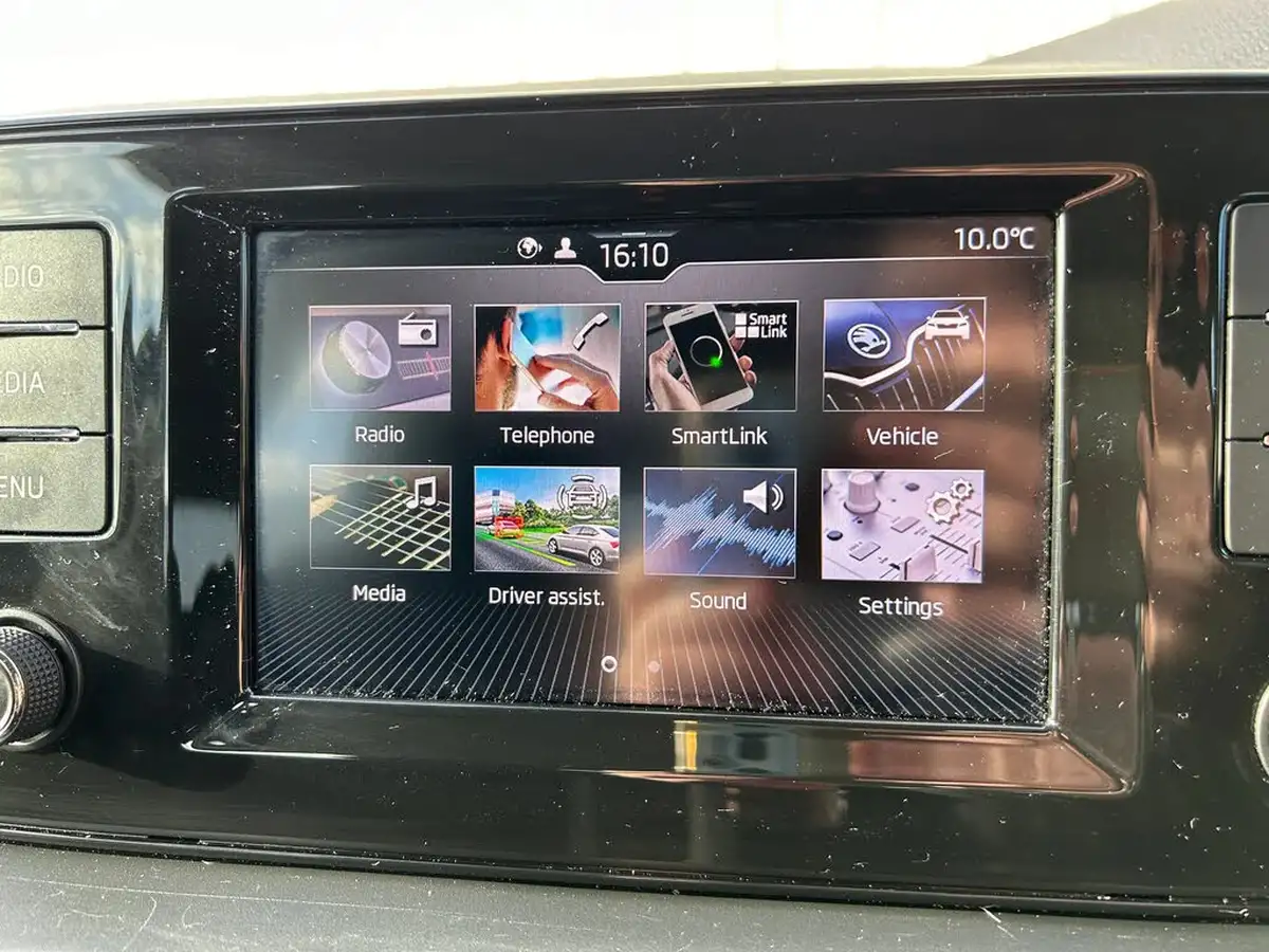 2021-skoda-kamiq-10-tsi-s-big-35