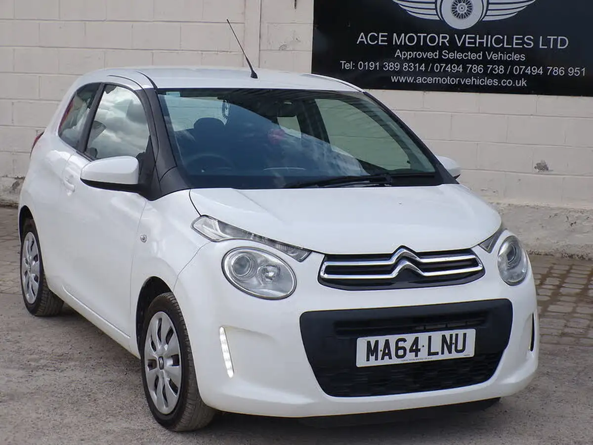 2014-citroen-c1-10-vti-feel-3d-big-1